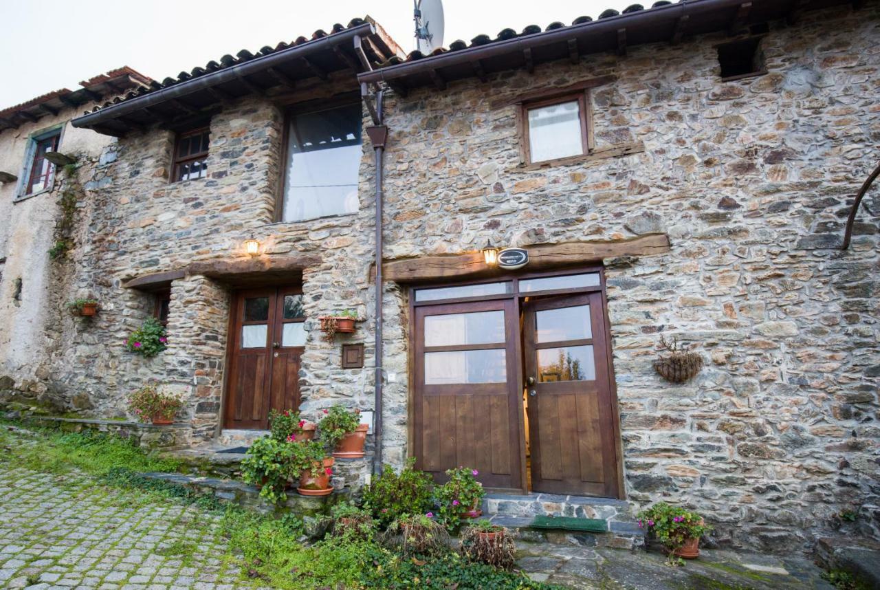 Hostal Casa Do Pomar Bragança Exterior foto